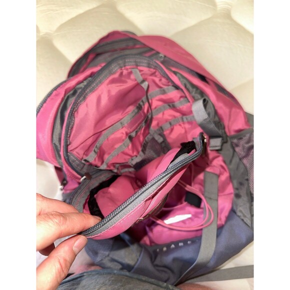 North face pink backpack - Picture 4 of 5